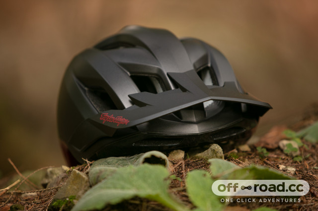 Troy Lee Designs Flowline SE helmet review | off-road.cc